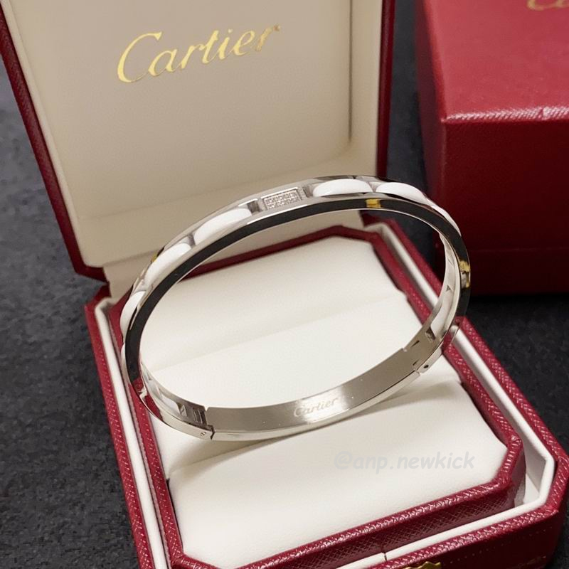 Cartier Bracelet 18k Gold (7) - www.newkick.org